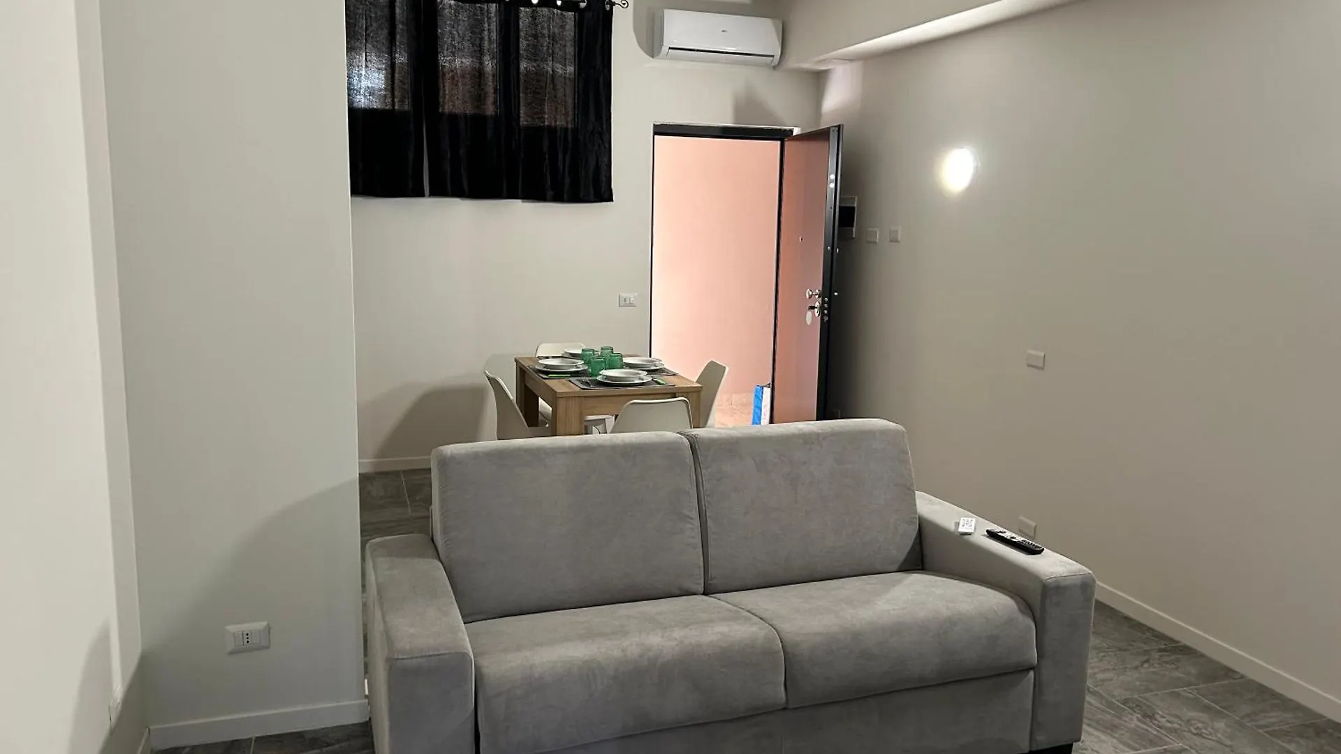 Roberta House Διαμέρισμα Rozzano 0*,
